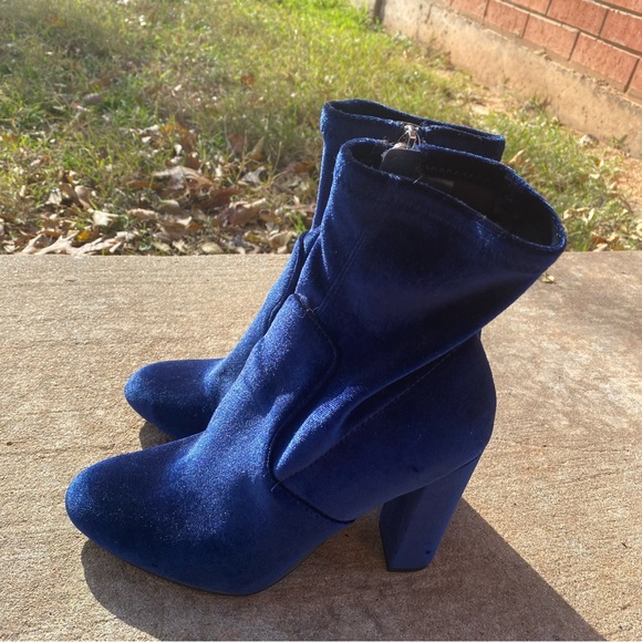 Steve Madden Royal Blue Velvet High Heeled Booties - Picture 6 of 11